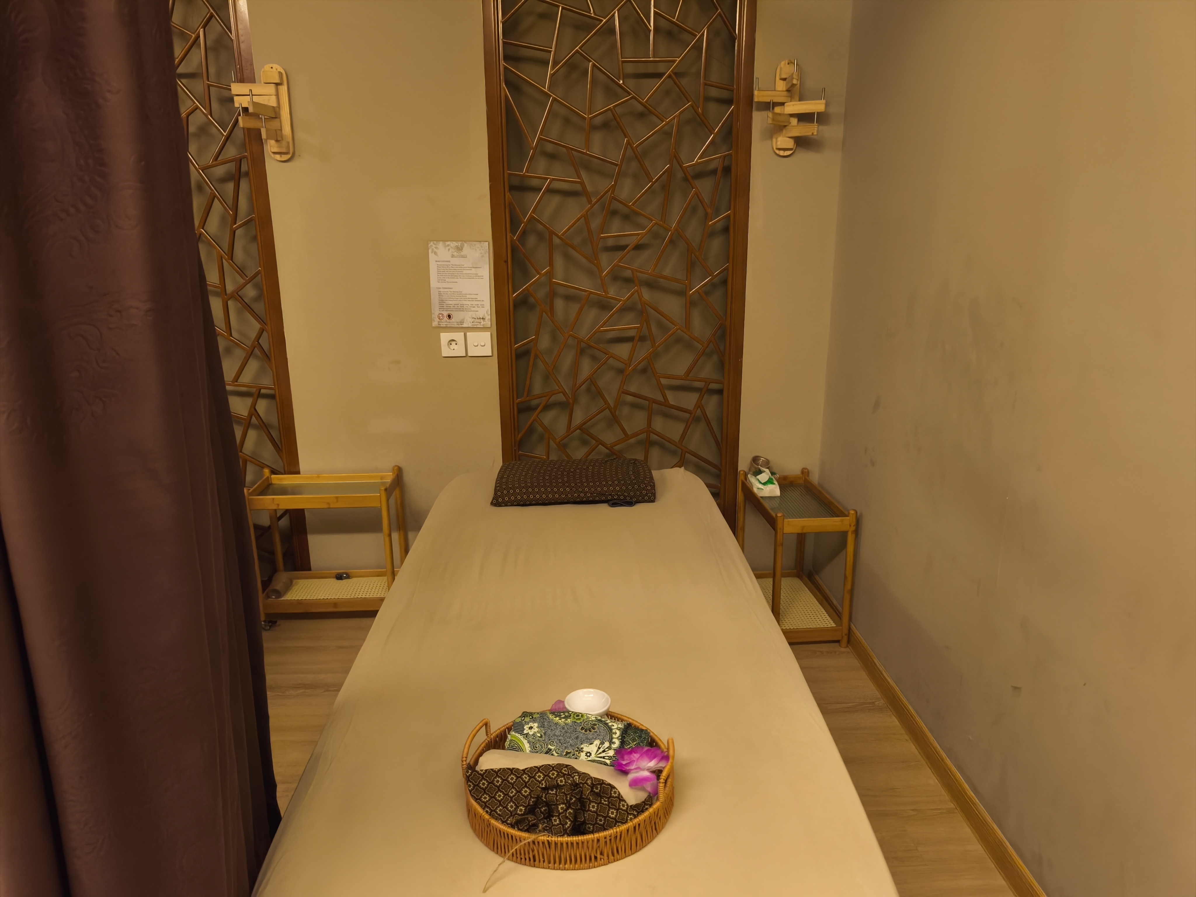 Gallery Photo 16